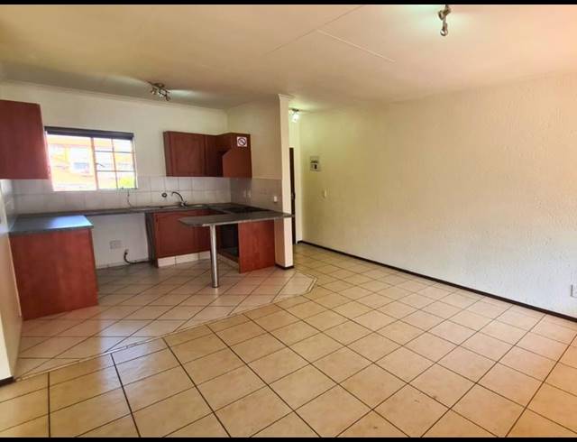 2 BEDROOM APARTMENT FOR SALE IN BRENTWOOD PARK